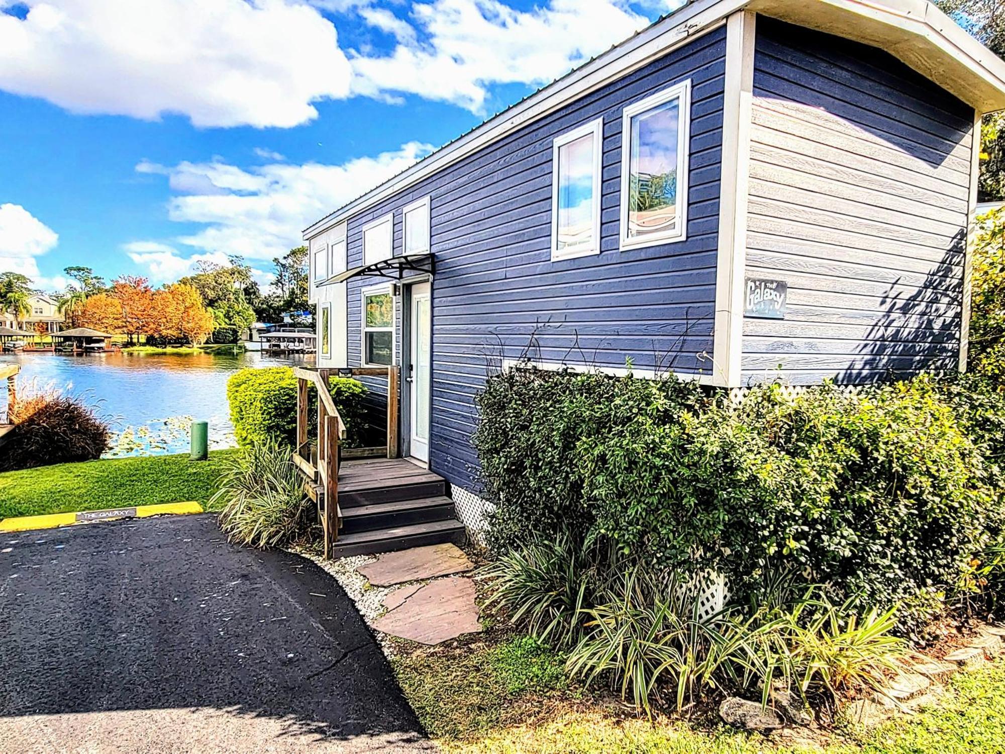 Orlando Lakefront Tiny Homes 6 Plus Month Rentals Орландо Екстериор снимка