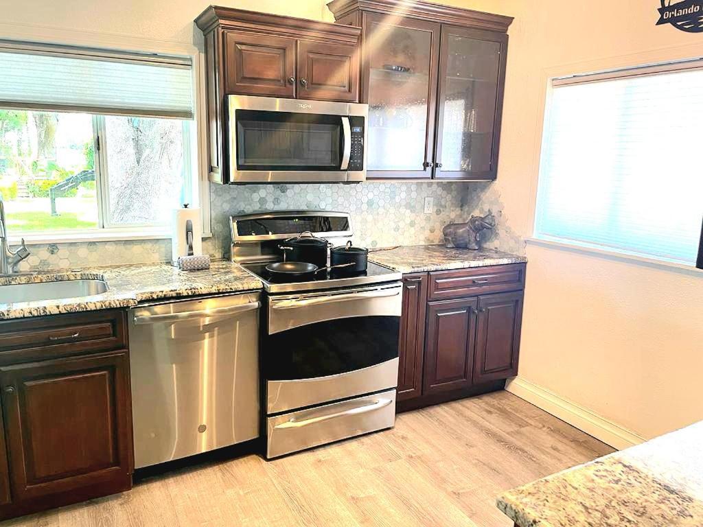 Orlando Lakefront Tiny Homes 6 Plus Month Rentals Орландо Стая снимка