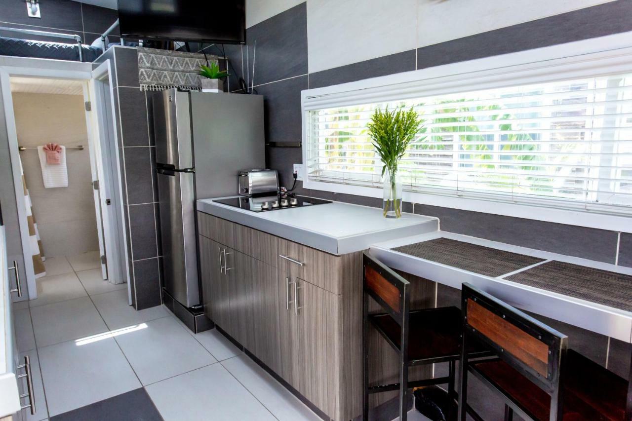 Orlando Lakefront Tiny Homes 6 Plus Month Rentals Орландо Екстериор снимка